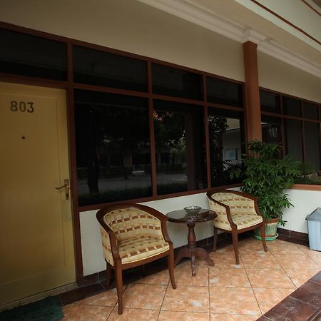 Langensari Hotel Cirebon Buitenkant foto
